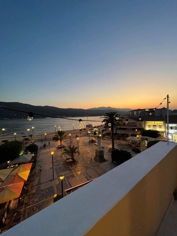 דירות סאמוס Plateia Sea View Loft מראה חיצוני תמונה