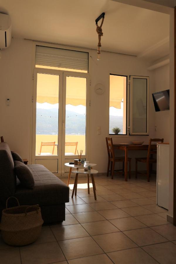 דירות סאמוס Plateia Sea View Loft מראה חיצוני תמונה